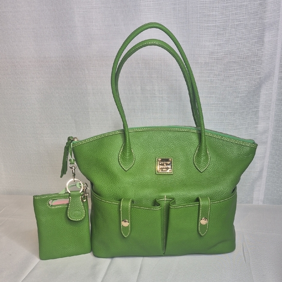 Dooney & Bourke Green Pebble Leather Crescent Tote with Pouch & Key Fob 💚 COA - Picture 3 of 17